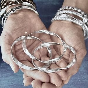 Silpada Sterling Silver Twisted Ribbon Bangle Bracelet B2827